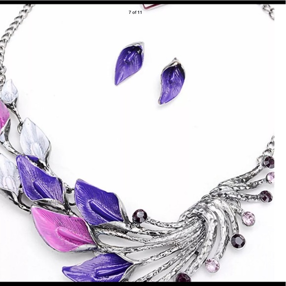 New Beautiful Statement Necklace & Earrings Set - Picture 6 of 8